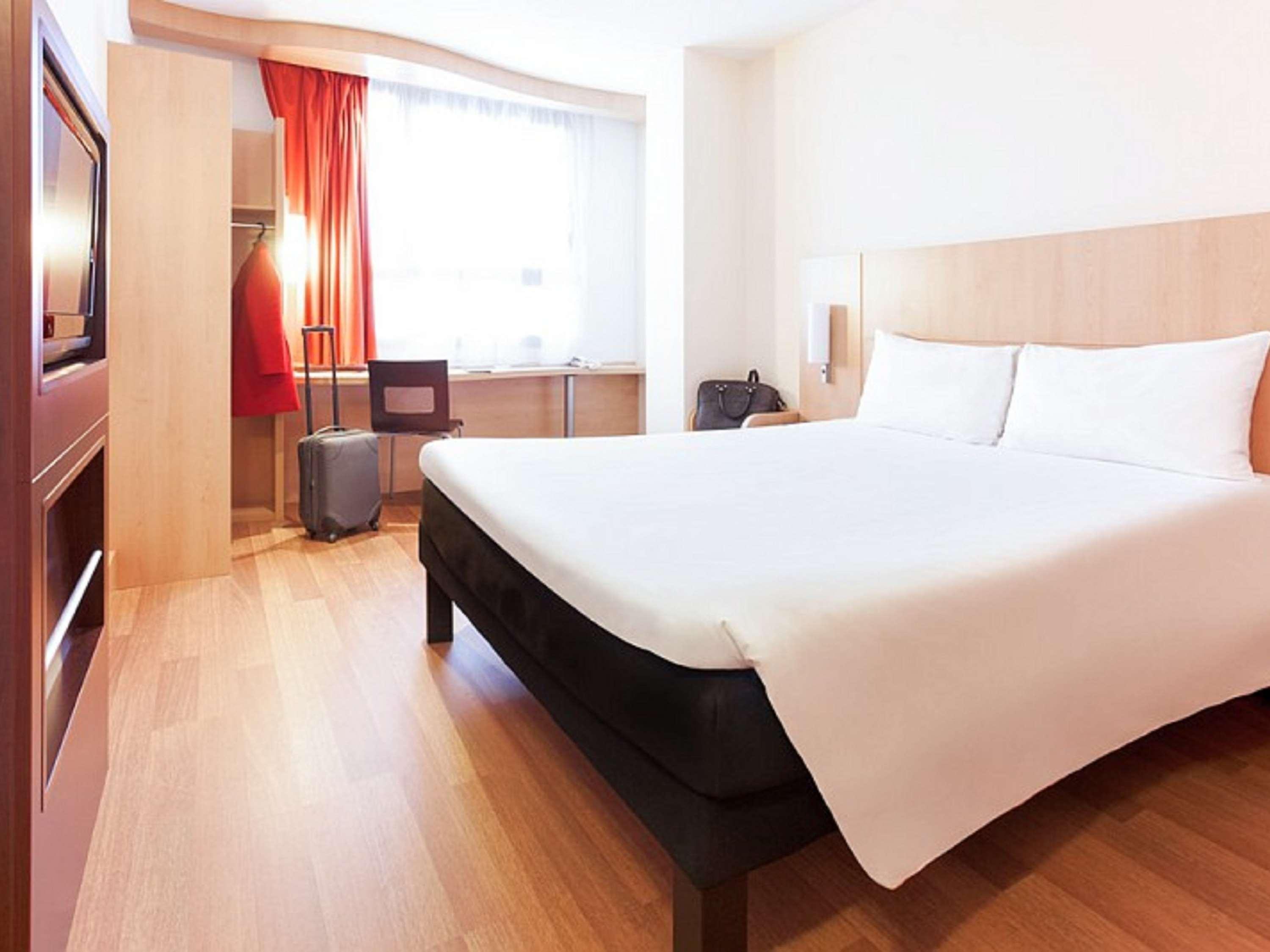 Ibis Cannes Mouans Sartoux Piscine Parking Gratuit Exterior photo